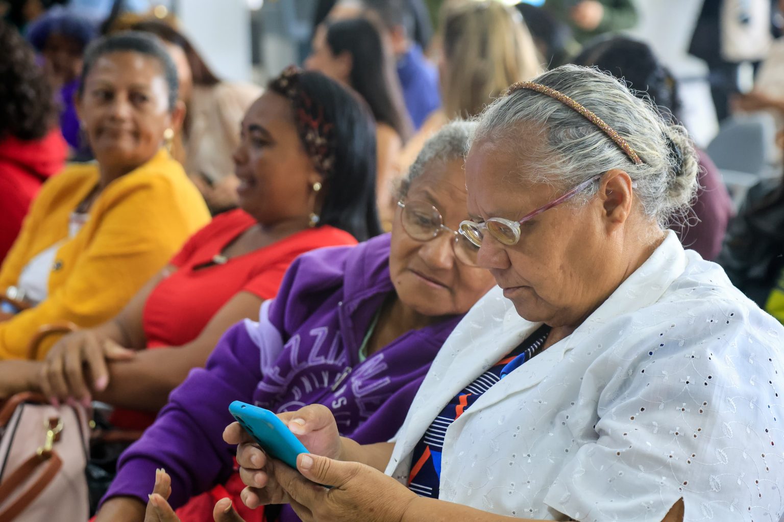 Prorrogadas inscrições para cursos destinados a preparar pessoas idosas contra golpes digitais 