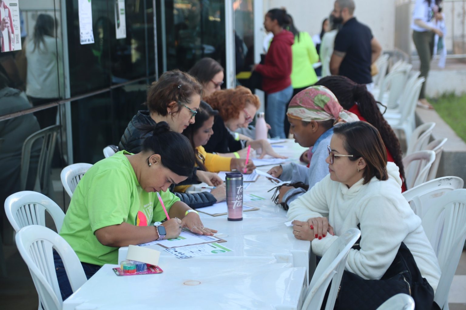 Evento oferece consultas gratuitas para mulheres em situação de vulnerabilidade, nesta segunda (3)