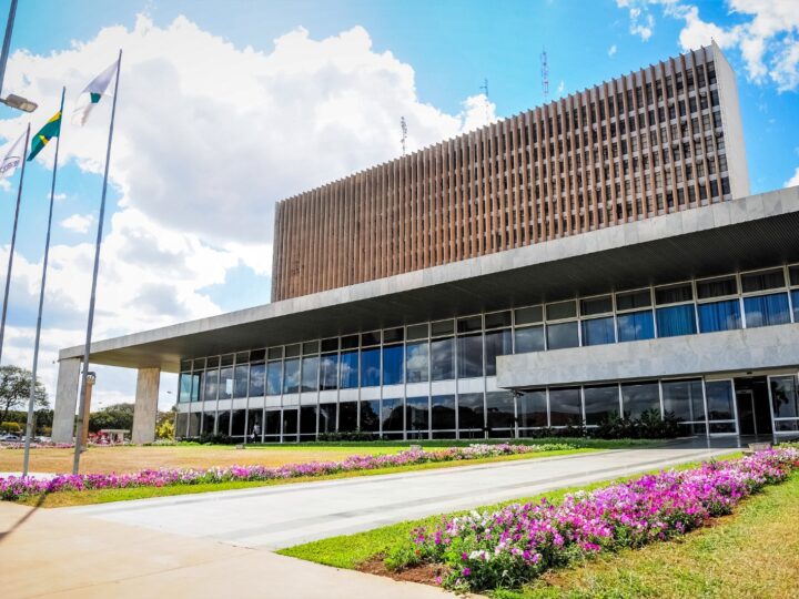 Publicado o edital para o Programa de Bolsas de Estudo do GDF