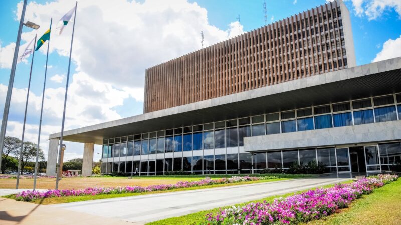 Publicado o edital para o Programa de Bolsas de Estudo do GDF
