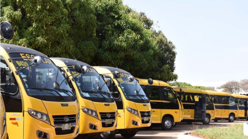 Estudantes da rede pública contam com mais de 1.160 ônibus de transporte escolar