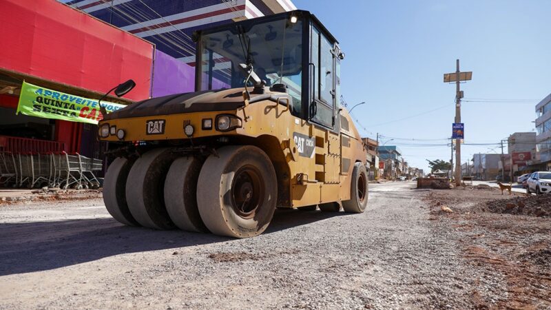 Celina Leão anuncia licitação para o Pôr do Sol durante visita às obras no Sol Nascente