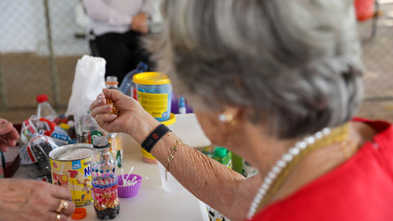 Programa Viver 60+ leva mais de 150 participantes para experiência inédita na Transitolândia, no Dia da Pessoa Idosa