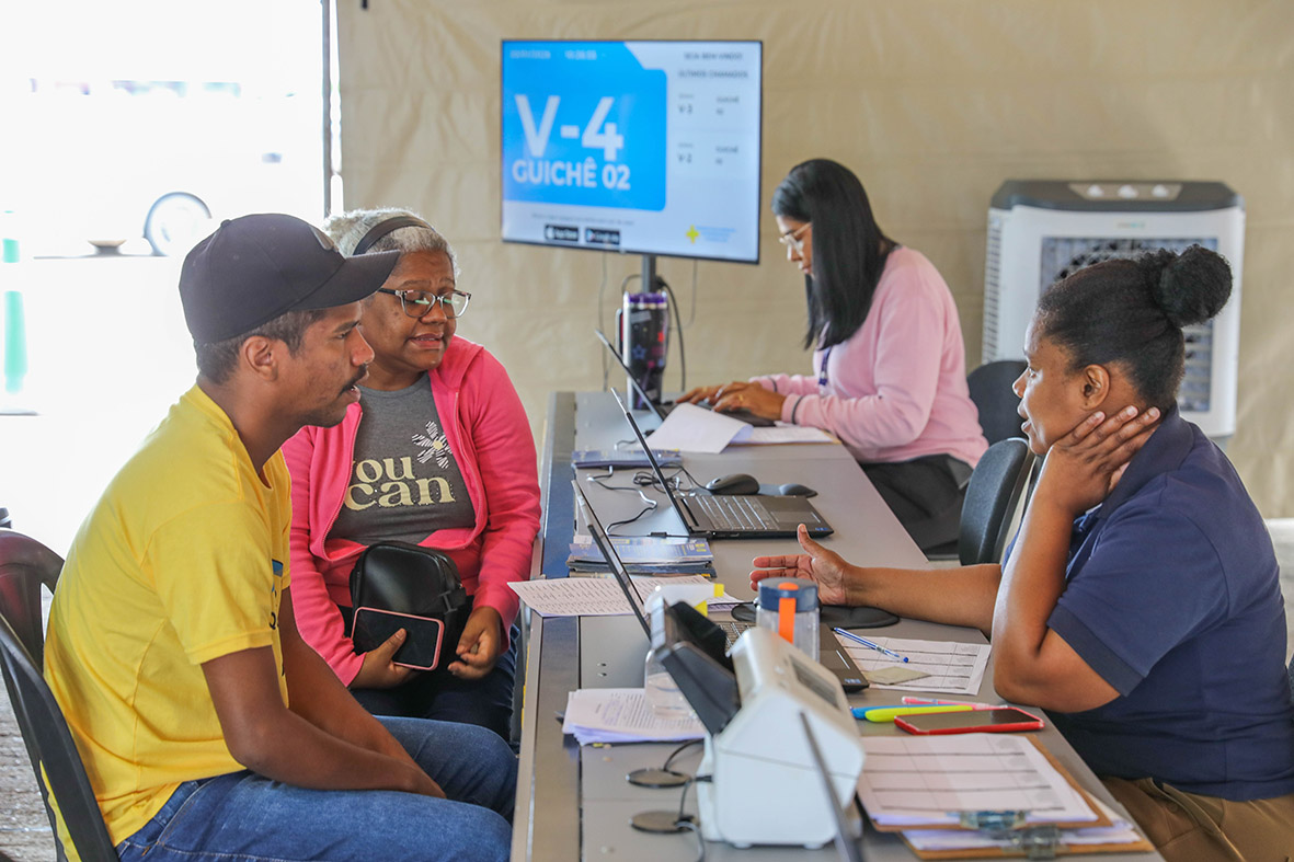 Com alta procura, carreta do emprego amplia atendimentos em Samambaia e na Rodoviária do Plano Piloto até 5 de fevereiro