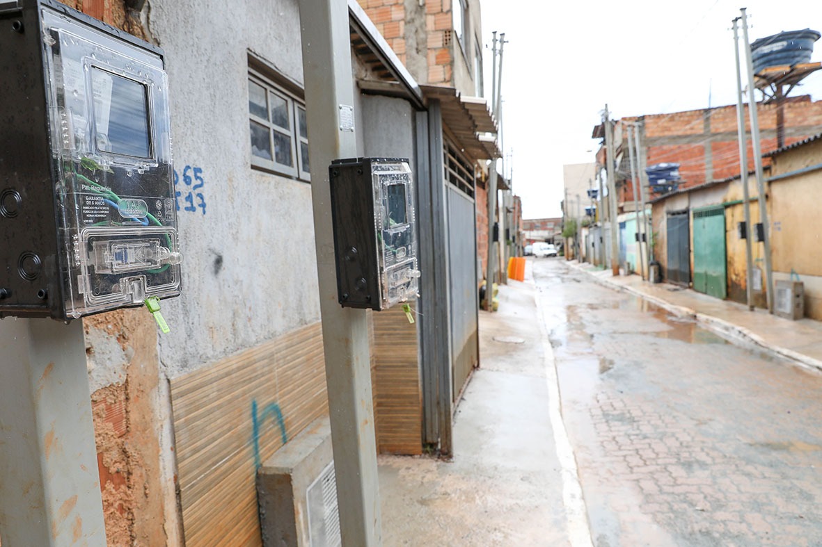 Saneamento integrado na Estrutural oferece mais qualidade de vida à população de Santa Luzia