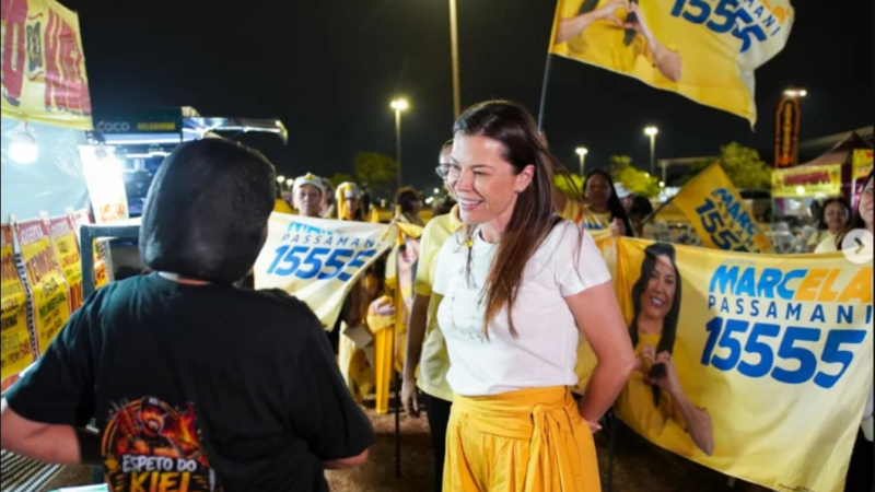 Candidata a distrital, Marcela Passamani visita feira de food trucks no Guará e garante que lutará pela categoria